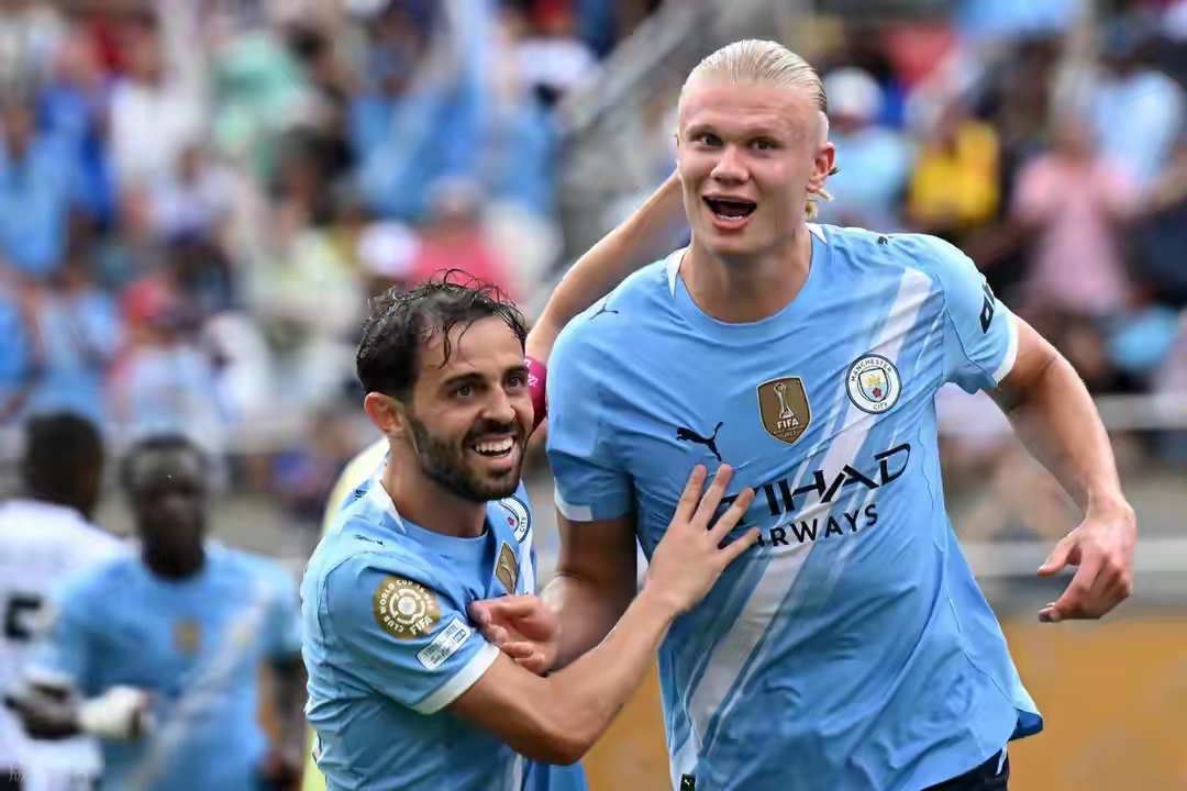  足总杯抢七大战爆出冷门！曼联小胜迈阿密热火，争冠形势突变