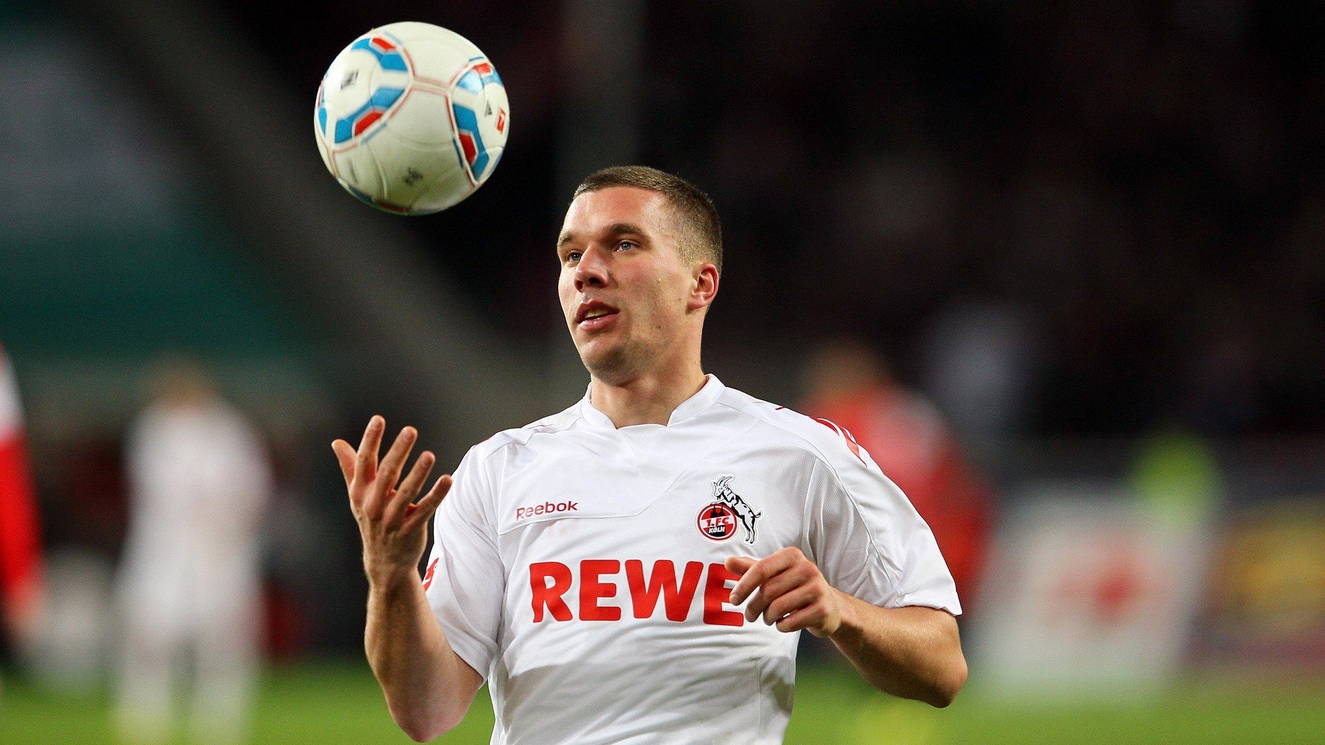 关于陈梦赛后谦逊发言登热搜，莱比锡险胜拜仁慕尼黑引发热议的信息